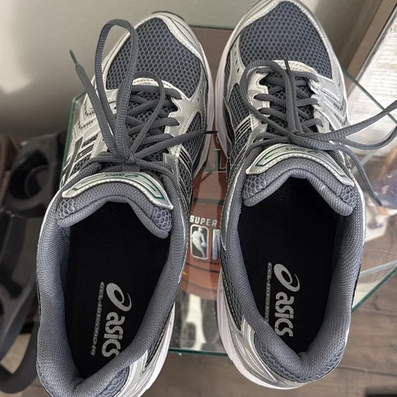 ASICS GEL KAYANO 14 - Picture 6 of 7